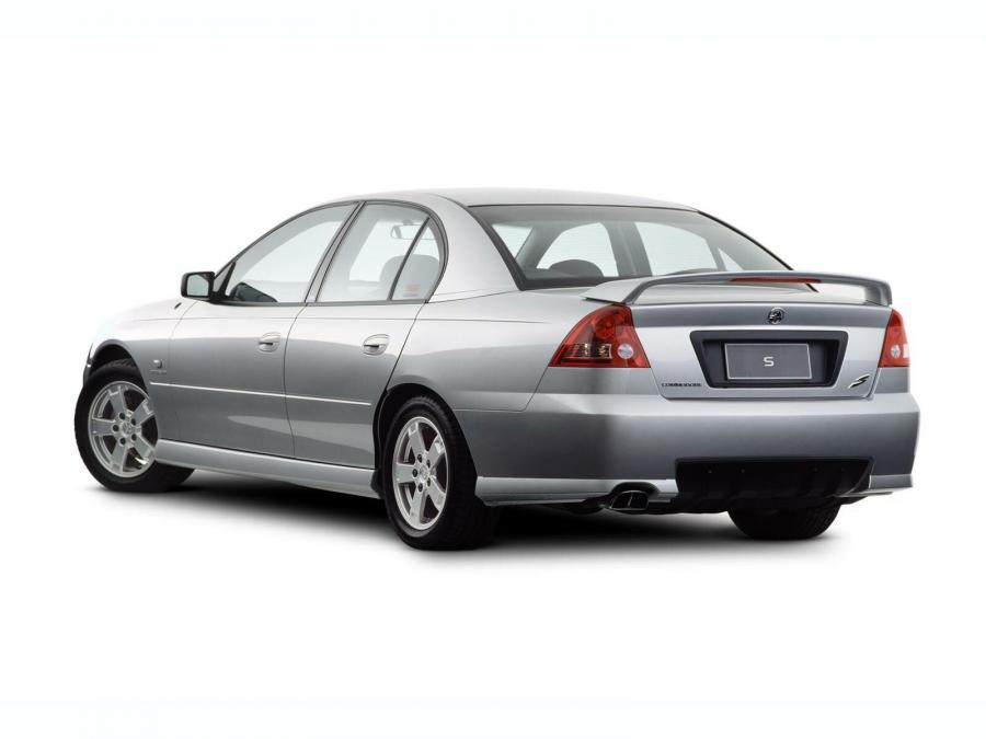  Holden Commodore S 2002 года  (фото 4 из 8)